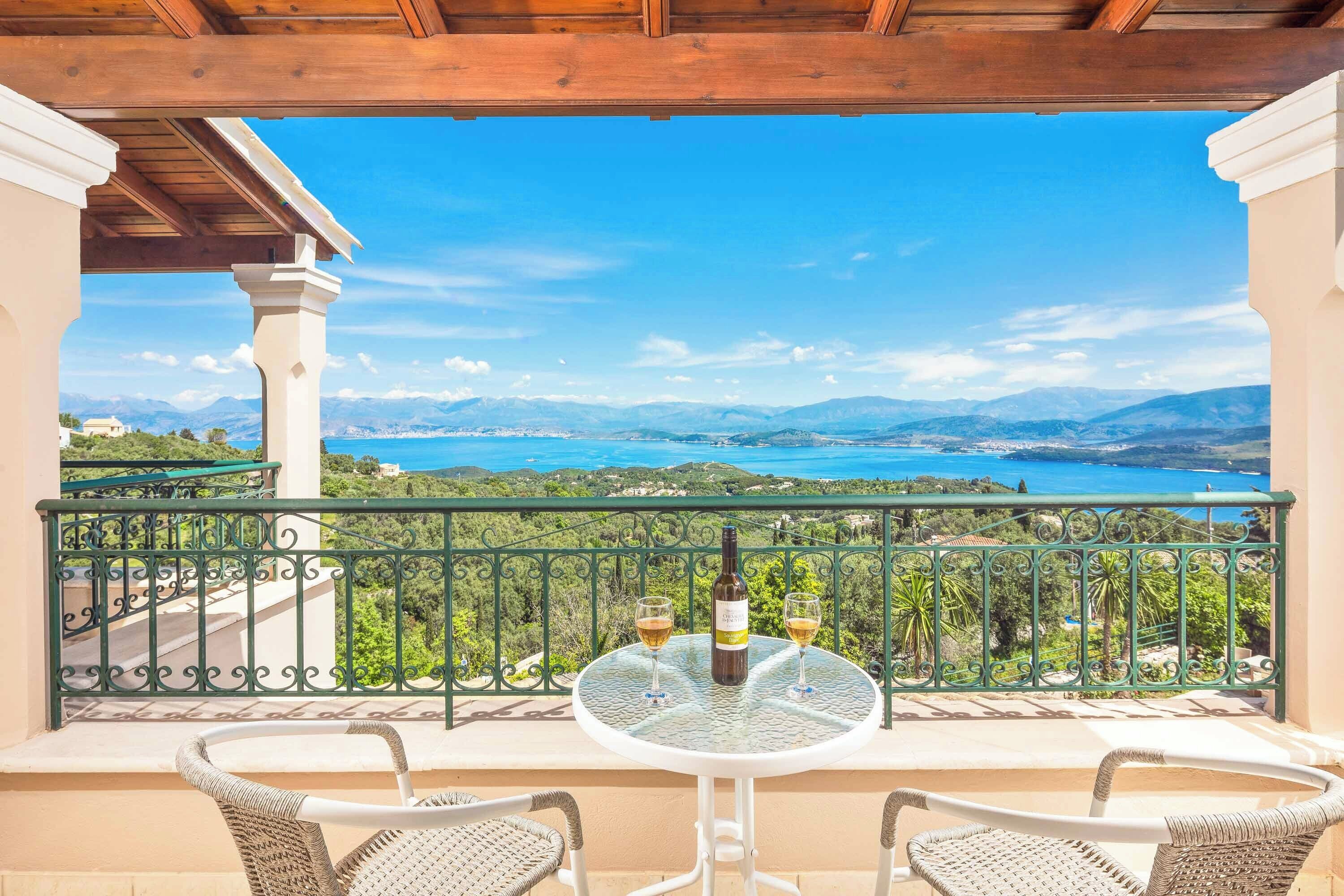 Villa (4 Bedrooms) | Exterior