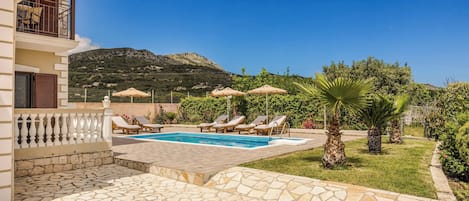 Villa (3 Bedrooms) | Interior