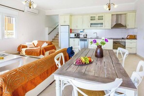 Interior - Villa Angela Nissaki (Corfu)