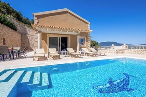 Villa (3 Bedrooms) | Boendets fasad