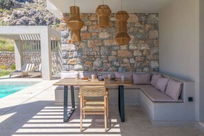 Villa (4 Bedrooms) | Exteriör