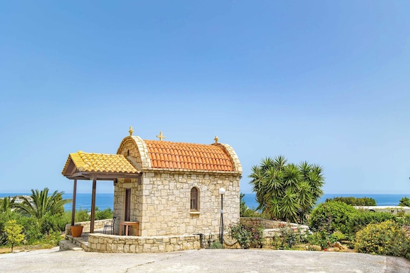 Villa (3 Bedrooms) | Exterior