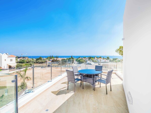 Villa (5 Bedrooms) | Extérieur