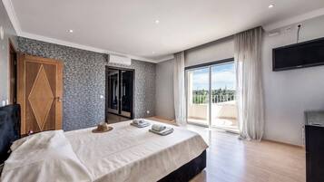 Vila (5 Bedrooms) | Parte interna