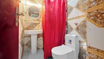 Towels, soap, shampoo, toilet paper