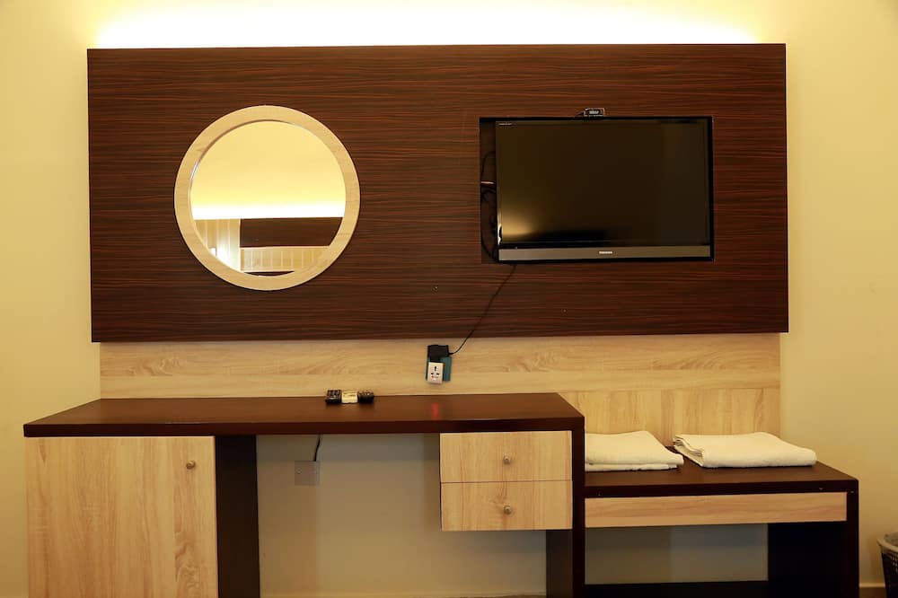 DEEMA HOTEL