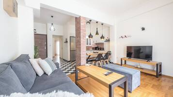 Comfort Apartment, 1 Double Bed with Sofa bed, Non Smoking, Balcony | Living area