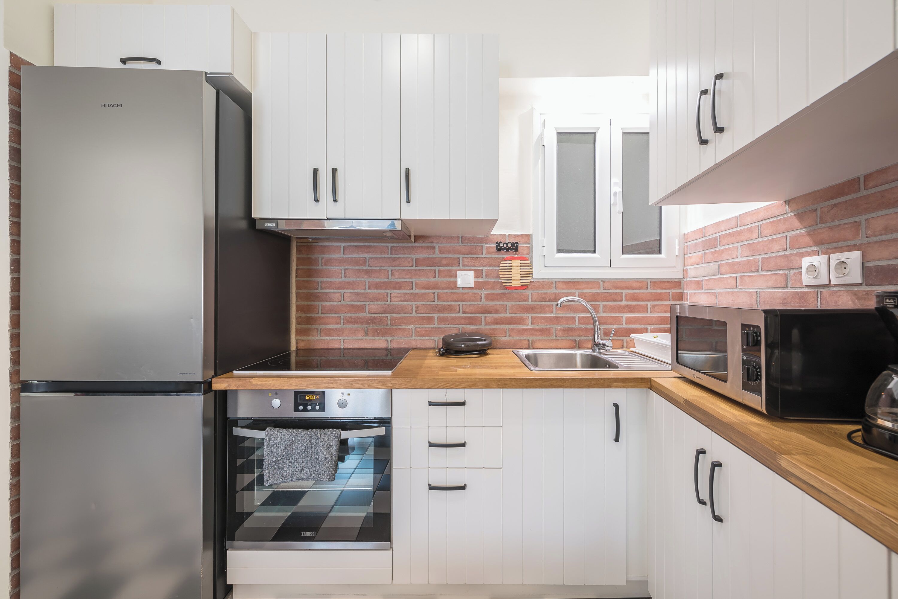 Leilighet – comfort, 1 dobbeltseng med sovesofa, ikke-røyk, balkong | Eget kjøkken | Espressomaskin, kaffetrakter/tekoker og vannkoker