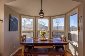 Dining - Misty Mountain Hideaway (Blowing Rock)