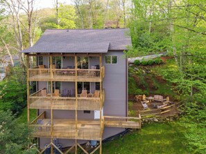 Property grounds - Another Point of View (Blowing Rock)