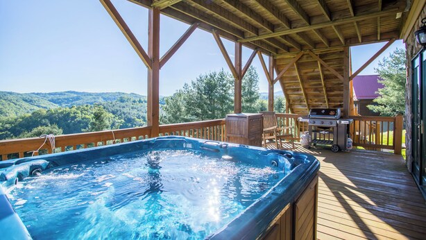 Huis, meerdere bedden, hot tub, uitzicht op bergen (Buena Vista) | Spabad buiten