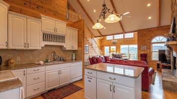 Rumah, Beberapa Tempat Tidur, hot tub, pemandangan gunung (Buena Vista) | Interior