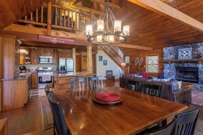 House, Multiple Beds, Hot Tub, Mountain View (Bear Necessities) | Private kitchen | Coffee/tea maker - Bear Necessities (Banner Elk)