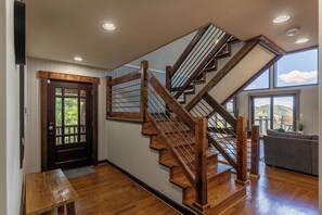 하우스, 침대(여러 개), 파티오, 산 전망 (Rockcliff Retreat) | 내부