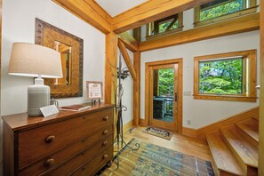 Ferienhaus, Mehrere Betten, Whirlpool, Bergblick (Muir Lodge) | Innenbereich