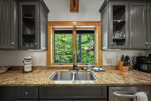 House, Multiple Beds, Hot Tub, Mountain View (Muir Lodge) | Private kitchen | Coffee/tea maker - Muir Lodge (Blowing Rock)