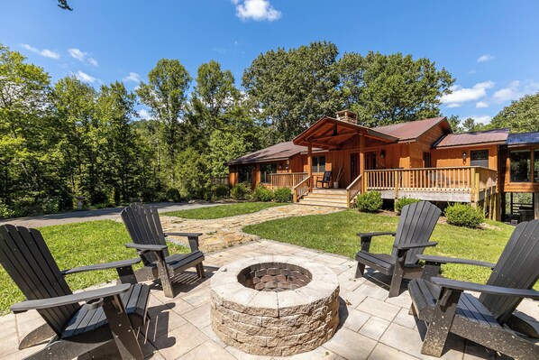 Terrace/patio - A River Cliff View (Sugar Grove)