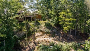 Property grounds - A River Cliff View (Sugar Grove)