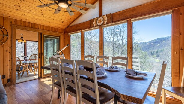 Dining - A River Cliff View (Sugar Grove)