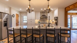House, Multiple Beds, Hot Tub, Mountain View (A River Cliff View) | Private kitchen - A River Cliff View (Sugar Grove)