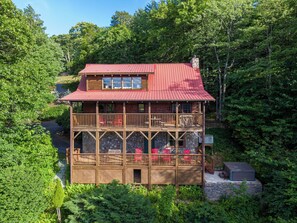 Exterior - Whispering Ridge Retreat (Boone)