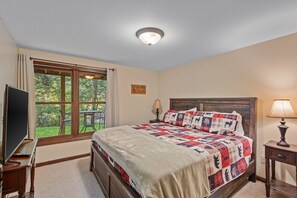 House, Multiple Beds, Hot Tub, Mountain View (Banner Elk Lodge) | 6 bedrooms, individually decorated, individually furnished, bed sheets - Banner Elk Lodge (Banner Elk)