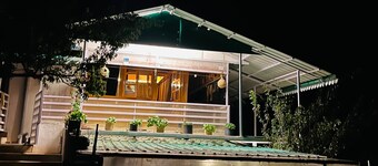 Snooze Cottage