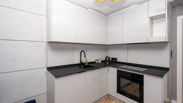 Căn hộ tiện nghi đơn giản | Bếp nhỏ riêng