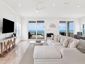 Smart TV - Luna Azul | Gulf-Front + Private Pool & Boardwalk to Beach! (Perdido Key)