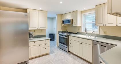 Walk to Coldwater Lake: Peaceful Weidman Retreat