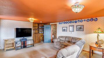 House (Multiple Bedrooms) | Interior