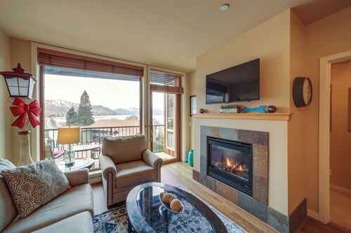 Chelan Home: Views, Pool, Hot Tub, & Beach Access