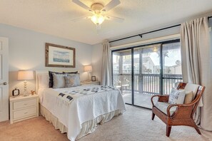 Apartment (2 Bedrooms) | Interior - Breezy PCB Retreat w/ Balcony - Walk to Beach! (Panama City Beach)