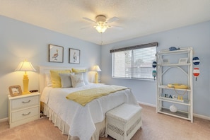 Apartment (2 Bedrooms) | Interior - Breezy PCB Retreat w/ Balcony - Walk to Beach! (Panama City Beach)