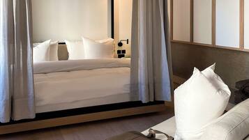 3 bedrooms, desk, iron/ironing board, WiFi