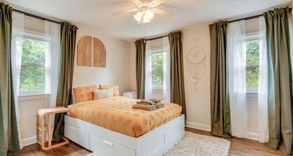 Takoma Park Apartment: Trail Access, 8 Mi to DC!