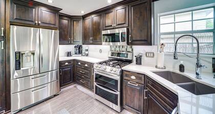 'peace & Tranquility' Home, 2 Mi to Downtown Tulsa