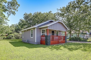 House (2 Bedrooms) | Interior - Remodeled Tulsa House w/ Yard ~ 4 Mi to Downtown! (Tulsa)