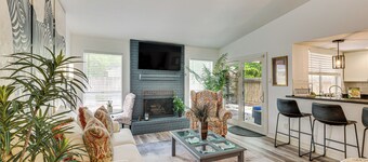 Pet-friendly Spring Home w/ Private Pool & Hot Tub
