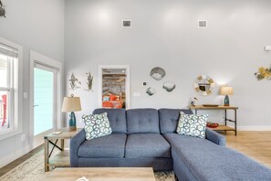 House (3 Bedrooms) | Interior - 1 Mi to Beach Access: Coastal Port Aransas Home (Port Aransas)