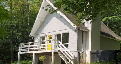 `The Sweet Escape` Chalet Douce Evasion St Adolphe