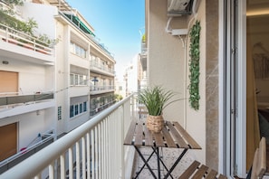 Apartamento Confort, balcón | Terraza o patio