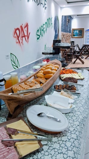 Kahvia ja/tai kahvinkeitin