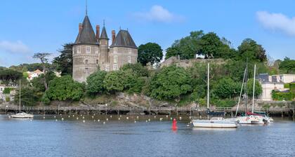 On the Quai de Pornic, Apartment for 4