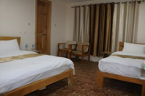 Deluxe háromágyas szoba | Ingyenes wifi és ágynemű