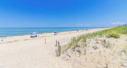 SPECIAL, Gorgeous, On the Beach, King Beds, Dogs Welcome, D0126