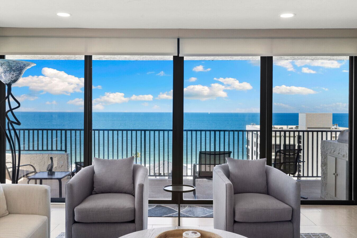 Smart TV, fireplace, stereo, offices