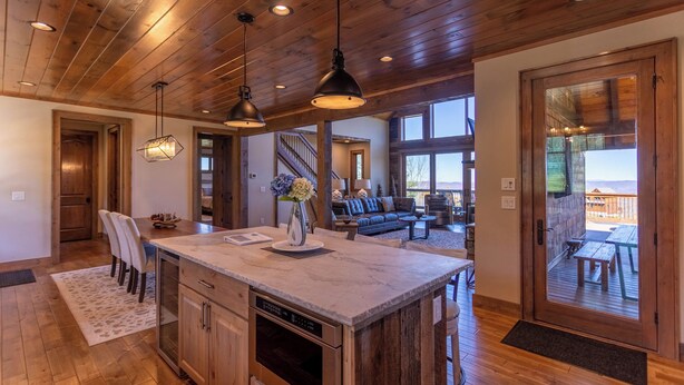 Interior - Ridgeline View at Eagles Nest (Banner Elk)