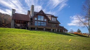 Exterior - Ridgeline View at Eagles Nest (Banner Elk)