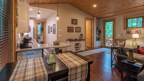 In-room dining - Treetops Cabin (Blowing Rock)